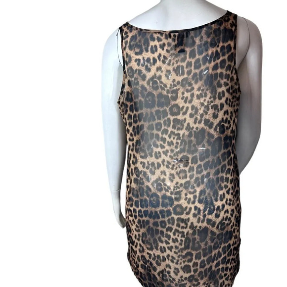🔥 Host Pick 🔥 Torrid animal print semi sheet sleeveless tank top size 1X - Picture 3 of 8